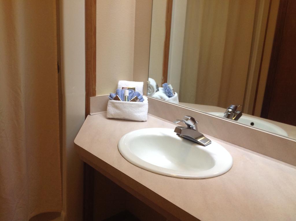 Riverwood Inn Glenwood Bilik gambar